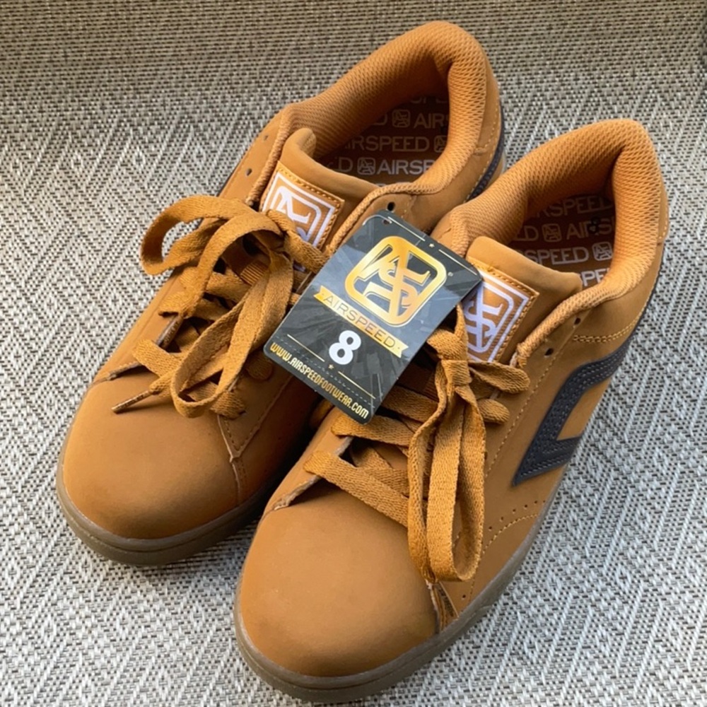 Airspeed Men's Casual Brown Shoes Size 8 NWT